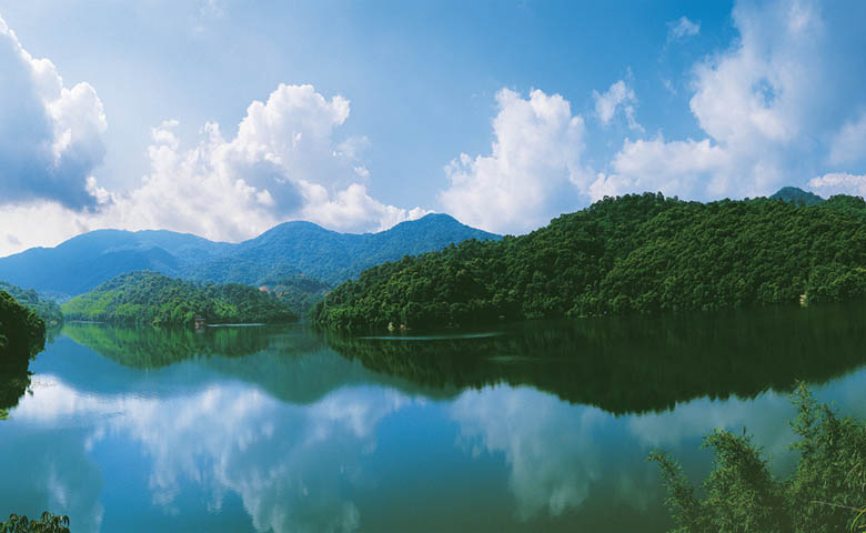 广州帽峰山野战拓展训练基地