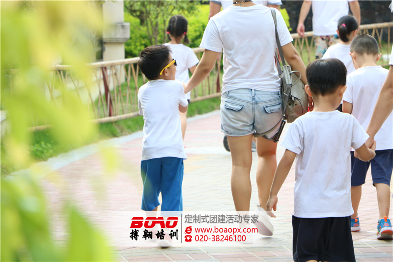 广州拓展训练亲子活动促进孩子健康成长